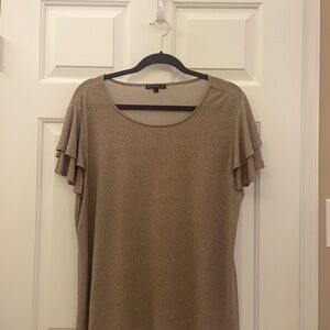 Adrianna Papell short sleeve flutter sleeve top.